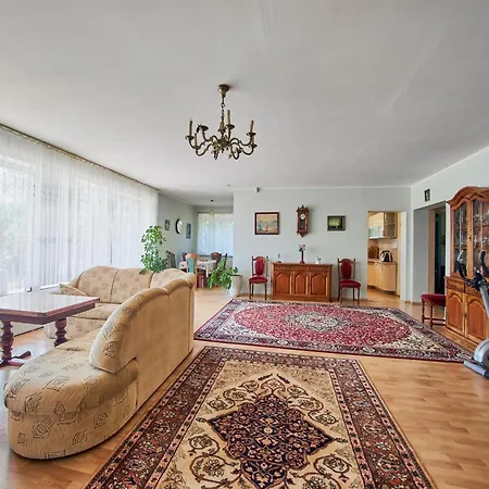 Comfortable Home, Дом отдыха *